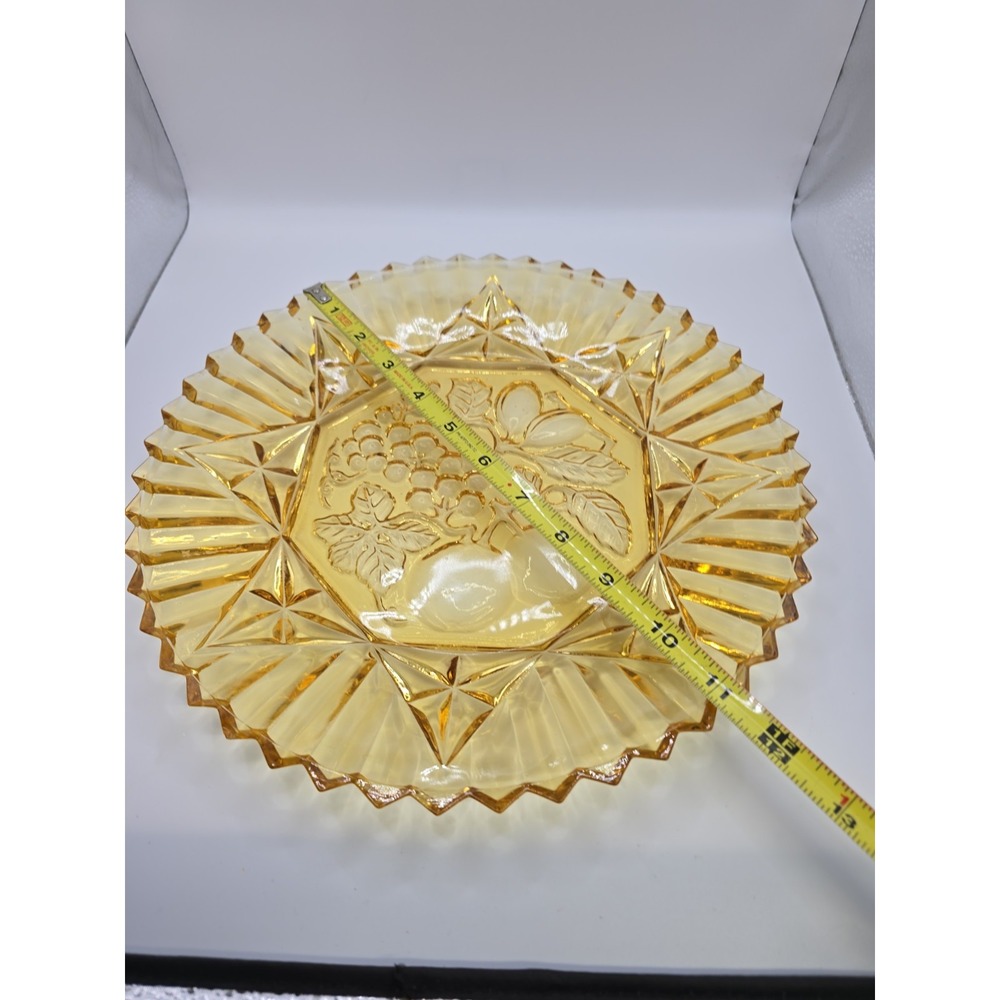 Vintage Amber Federal Fruit Glass Serving Plate 1940's Pioneer Fruit Pattern - Picture 4 of 4